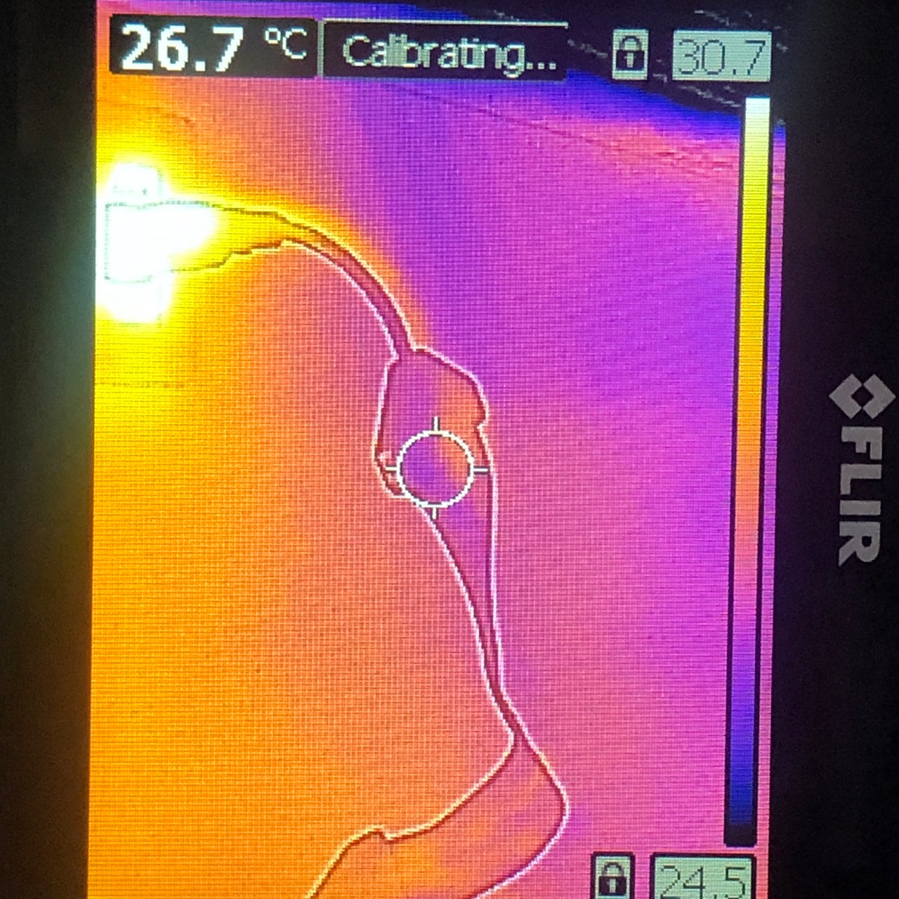 thermographic photo while using power cord